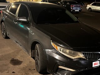 2017 Kia Optima IV, серебристый, 850000 рублей, вид 1