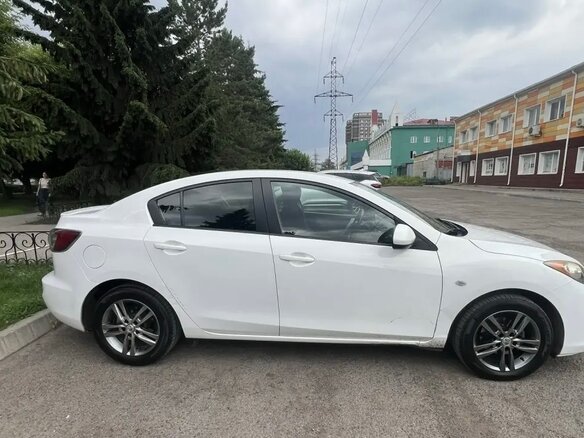 2012 Mazda 3 II (BL) Рестайлинг, белый, 950000 рублей - вид 4