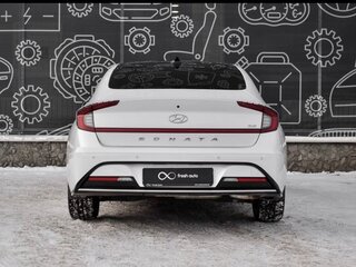 2022 Hyundai Sonata VIII (DN8), белый, 2750000 рублей, вид 4