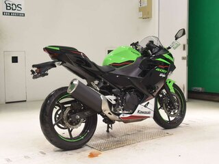 2021 Kawasaki Ninja 400, зелёный, 699000 рублей, вид 5