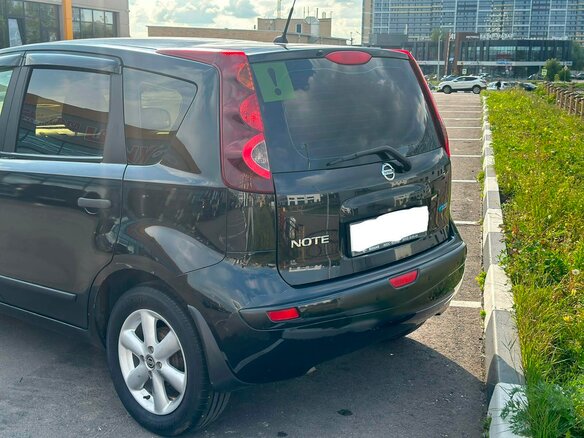 2011 Nissan Note I Рестайлинг, чёрный, 640000 рублей - вид 5
