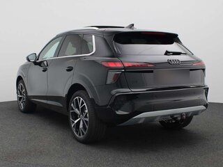 2026 Audi Q3 e-hybrid III (FJ), чёрный, 6575000 рублей, вид 3