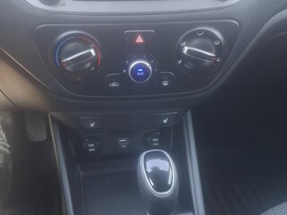 2019 Hyundai Solaris II, чёрный, 1480000 рублей, вид 4