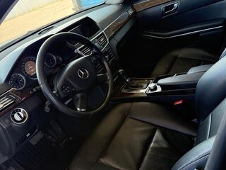 2010 Mercedes-Benz E-Класс 200 5G-Tronic IV (W212, S212, C207), чёрный, 850000 рублей, вид 5
