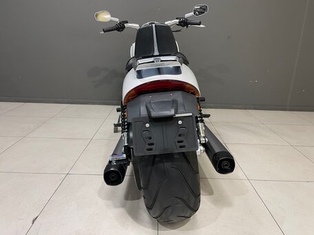 2014 Harley-Davidson V-Rod Muscle, белый, 1210000 рублей, вид 4