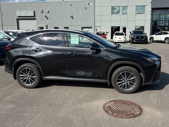 2025 Lexus NX 350 II, чёрный - вид 3