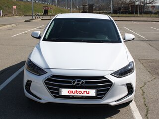2018 Hyundai Elantra VI (AD), белый, 1550000 рублей, вид 2
