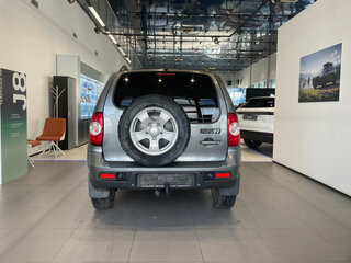 2013 Chevrolet Niva I Рестайлинг, серый, 520000 рублей, вид 5