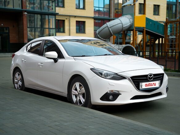 2013 Mazda 3 III (BM), белый, 1250000 рублей