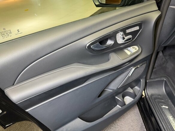 2024 Mercedes-Benz V-Класс Extra Long 300 d экстра длинный III (W447) Рестайлинг 2, чёрный, 16400000 рублей - вид 12