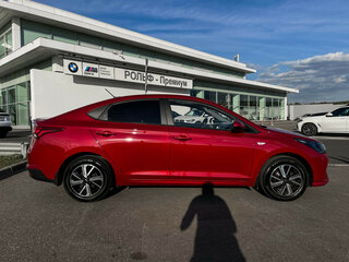 2020 Hyundai Solaris II Рестайлинг, красный, 1549000 рублей, вид 4