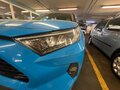 2019 Toyota RAV4 V (XA50), синий, 3450000 рублей - вид 9