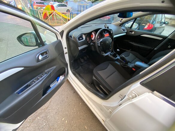 2013 Citroen C4 II, белый, 530000 рублей - вид 6
