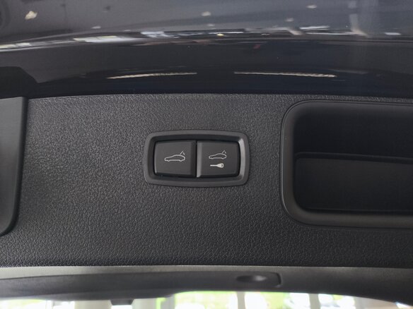2026 Porsche Macan I Рестайлинг 2, красный, 14390000 рублей - вид 39