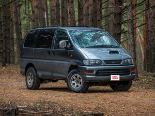 2000 Mitsubishi Space Gear I Рестайлинг, зелёный, 1600000 рублей, вид 3