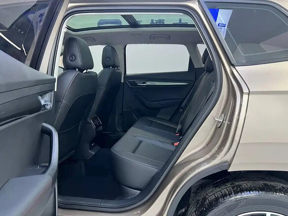 2023 Skoda Karoq I, бежевый, 2200000 рублей - вид 18