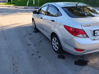2013 Hyundai Solaris I, серебристый, 650000 рублей, вид 3