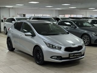 2014 Kia Ceed II, серебристый, 845000 рублей, вид 4