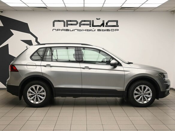 2018 Volkswagen Tiguan II, серебристый, 2035000 рублей - вид 4