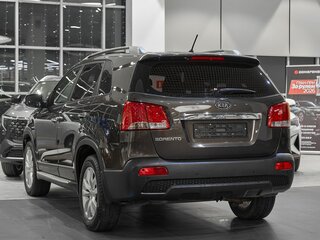 2011 Kia Sorento II, коричневый, 1249000 рублей, вид 4