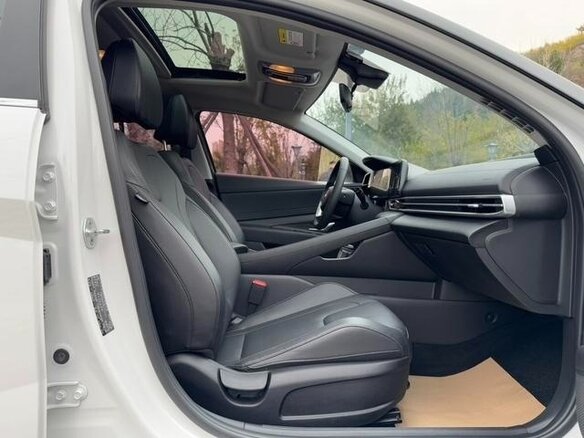 2022 Hyundai Elantra VII (CN7), белый, 1528000 рублей - вид 17
