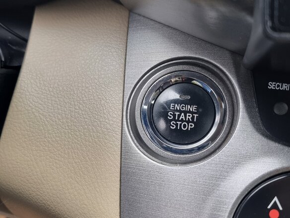 2011 Toyota RAV4 III (XA30) Рестайлинг, бежевый, 1300000 рублей - вид 16