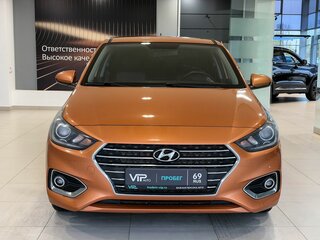 2017 Hyundai Solaris II, оранжевый, 1287000 рублей, вид 2
