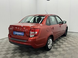 2022 Lada (ВАЗ) Granta I Рестайлинг, красный, 675000 рублей, вид 5