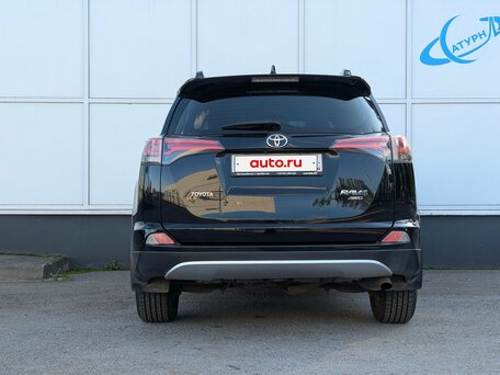 2018 Toyota RAV4 IV (XA40) Рестайлинг, чёрный, 2530000 рублей, вид 4