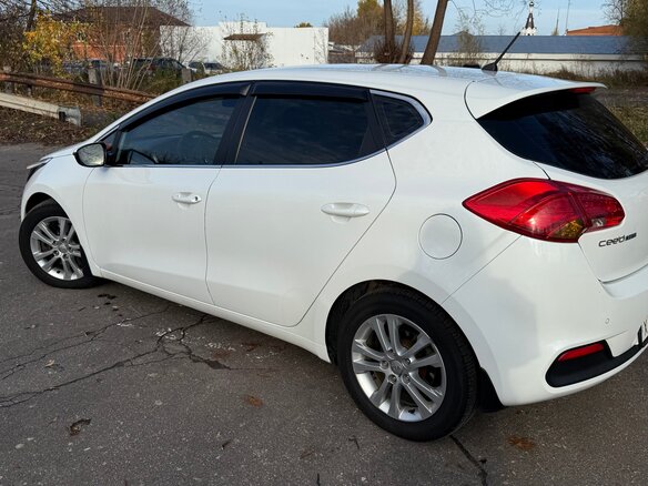 2014 Kia Ceed II, белый, 1180000 рублей - вид 5