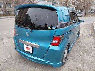 2010 Honda Freed Spike I Рестайлинг, зелёный, 960000 рублей, вид 1