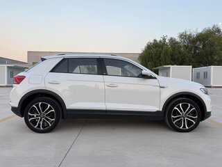 2022 Volkswagen T-Roc I (China Market), белый, 1450000 рублей, вид 4