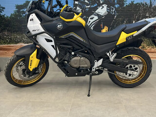 QJMotor SVT 650 X