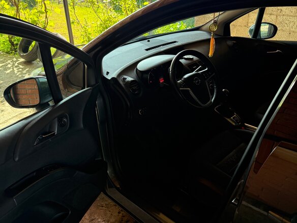 2011 Opel Meriva B, серый, 720000 рублей - вид 12