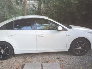 2012 Chevrolet Cruze I, белый, 620000 рублей, вид 4