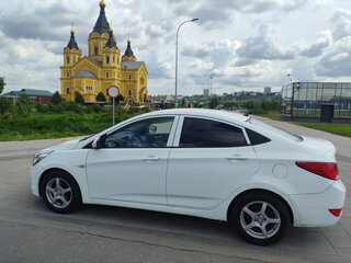 2016 Hyundai Solaris I Рестайлинг, белый, 890000 рублей, вид 5