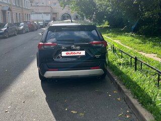 2024 Toyota RAV4 V (XA50), чёрный, 3850000 рублей, вид 3
