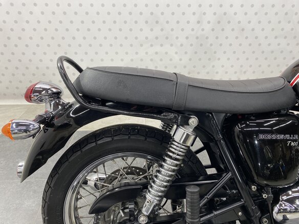 2007 Triumph Bonneville T100, чёрный, 549000 рублей - вид 14