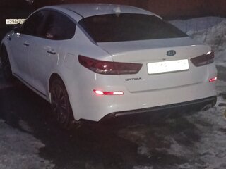 2018 Kia Optima IV Рестайлинг, белый, 1250000 рублей, вид 3