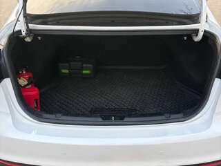 2018 Kia Cerato III Рестайлинг (Classic), белый, 1300000 рублей, вид 4