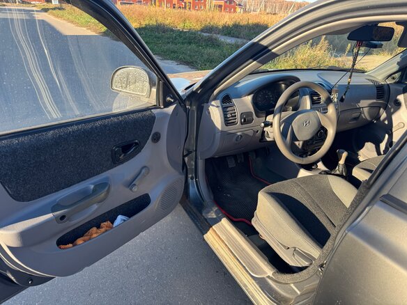 2007 Hyundai Accent ТагАЗ II, серый, 180000 рублей - вид 5