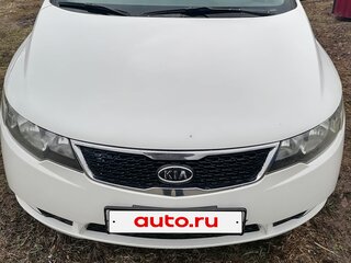 2012 Kia Cerato 6-speed II, белый, 950000 рублей, вид 1