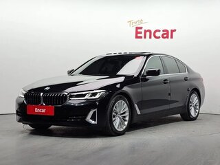 2022 BMW 5 серии 520i VII (G30/G31/G38) Рестайлинг, чёрный, 4370000 рублей, вид 1