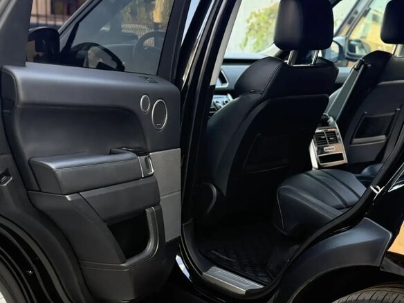 2017 Land Rover Range Rover Sport II, чёрный, 4450000 рублей - вид 8