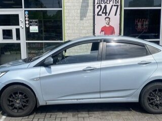 2011 Hyundai Solaris I, серый, 500000 рублей, вид 4