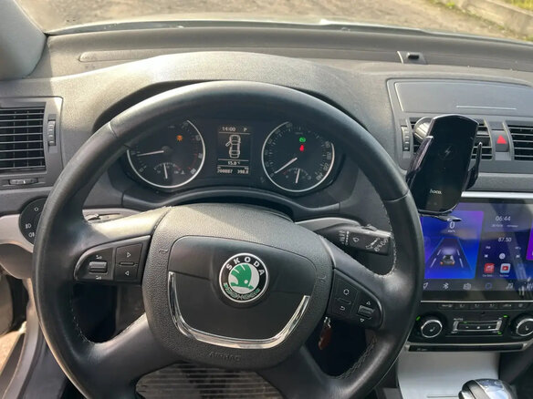 2012 Skoda Octavia II (A5) Рестайлинг, бежевый, 720000 рублей - вид 8