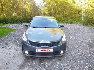 2021 Kia Rio IV Рестайлинг, серый, 1400000 рублей, вид 1