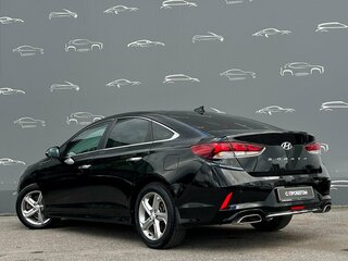 2018 Hyundai Sonata VII (LF) Рестайлинг, чёрный, 1768400 рублей, вид 4