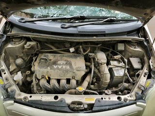 2004 Toyota Ist I, коричневый, 320000 рублей, вид 4