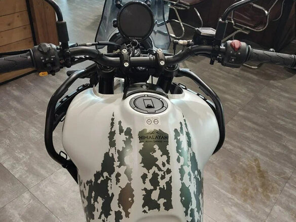 2024 Royal Enfield Himalayan, белый - вид 9